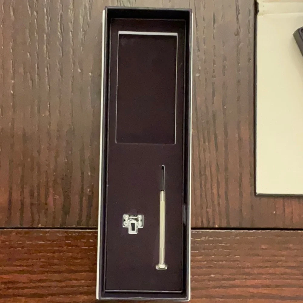 Smart Caviar Two-Tone Watchband for Apple Watch - Picture 6 of 10